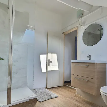 Le Duplex Centre شقة *